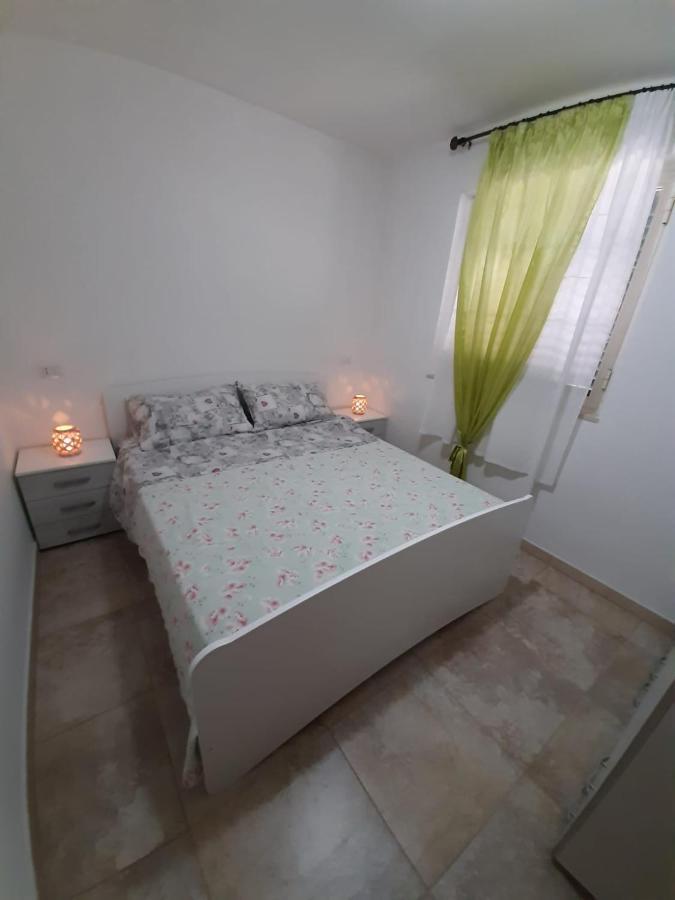 Casa Vacanze Leonardo 페스키치 외부 사진