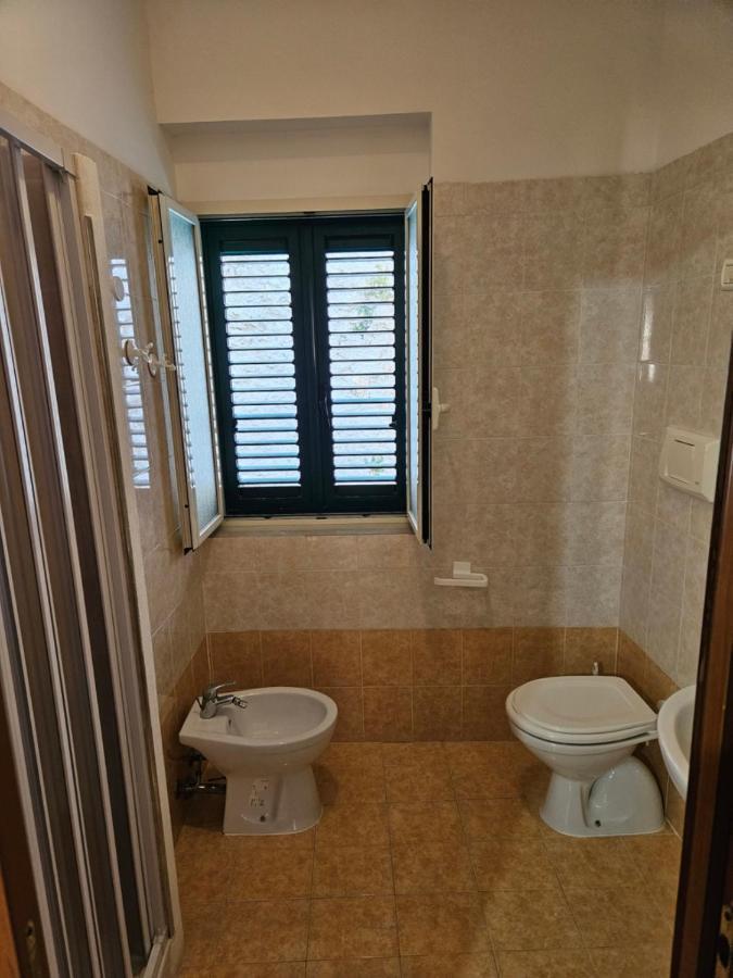 Casa Vacanze Leonardo 페스키치 외부 사진